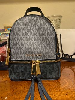 Micheal kors mini back pack