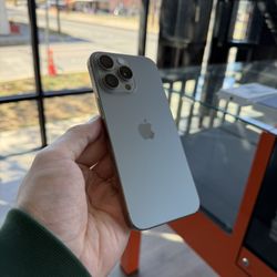 Apple iPhone 16 Pro Max 1TB boost mobile! 90 day warranty! We offer financing!