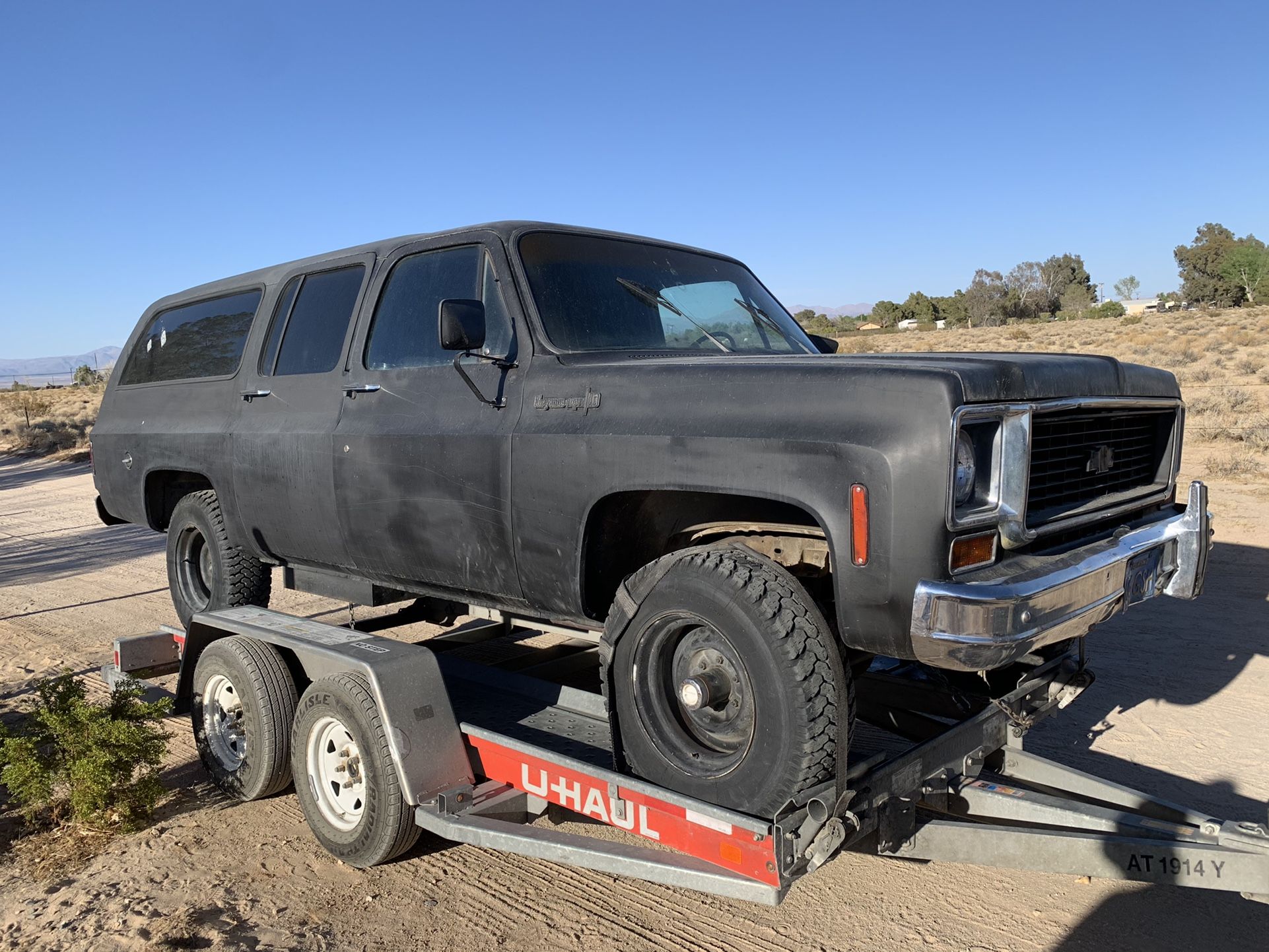 1987 Chevrolet R20 Suburban