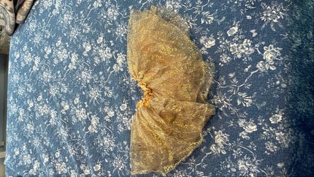 Girls Gold glitter skirt (4-6)