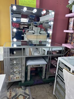 Vanity Set