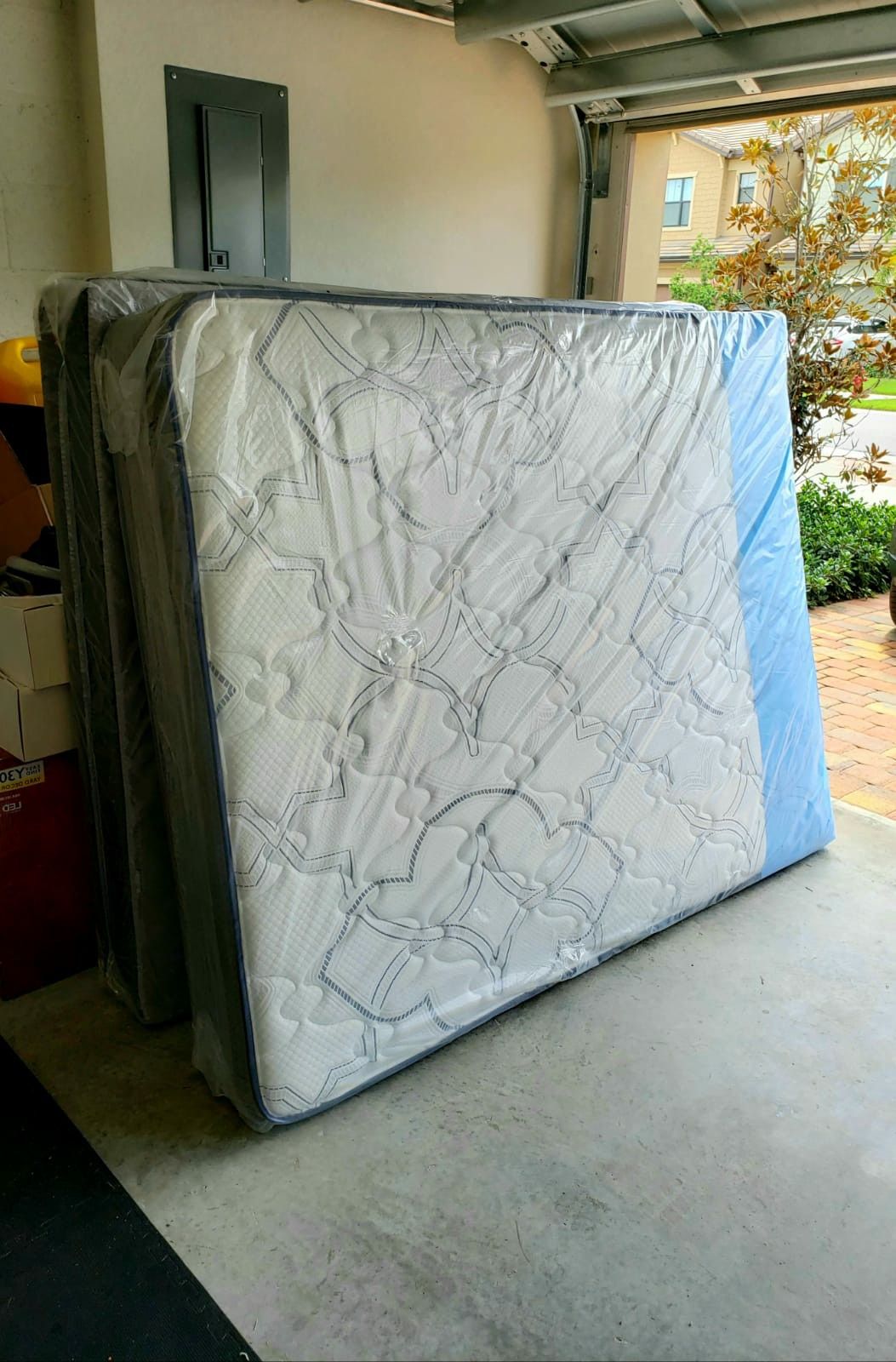 NEW QUEEN MATTRESS with BOX SPRING, Bed frame is not included