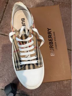 Burberry shoes