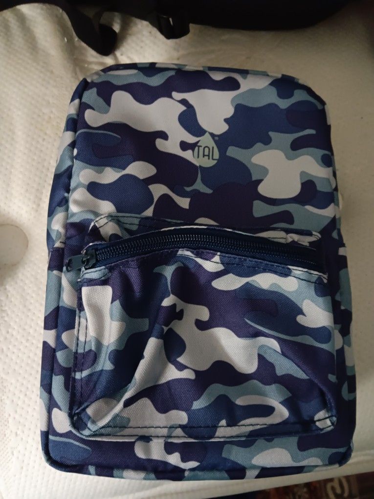 TAL Kids Insulated lunch Box Cooler Blue Camo