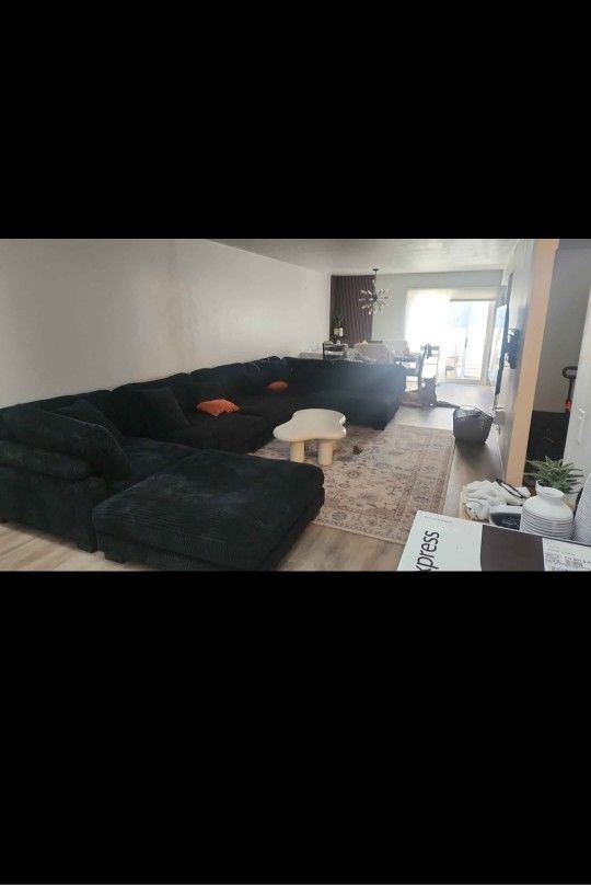 Black 7 Pc Corduroy Modular Sectional W/ Chaise Lounge & Ottoman