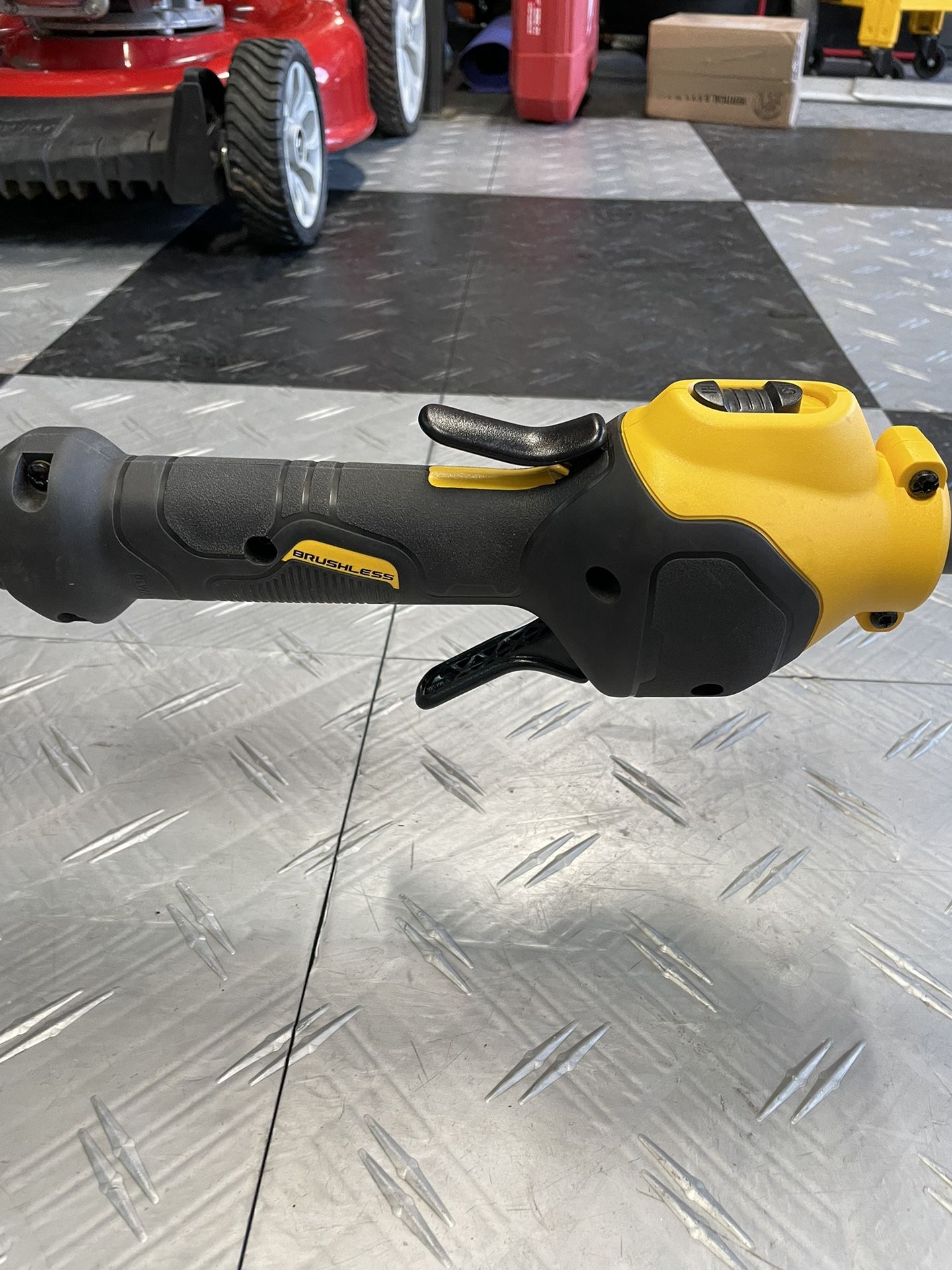 60v Dewalt Trimmer for Sale in San Diego, CA OfferUp