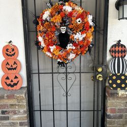 halloween floral wreath