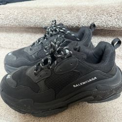 Balenciaga, Triple S