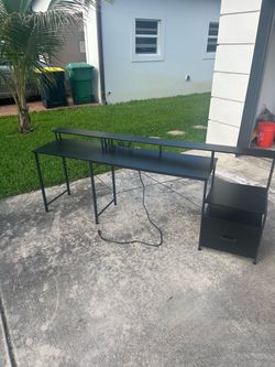 Office Desk with outlets