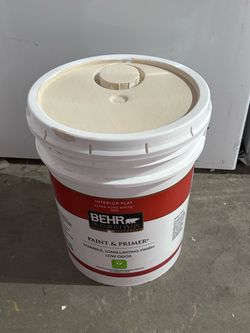 5 Gallon Paint Light Beige / Beige Claro Behr Premium Plus Interior Flat