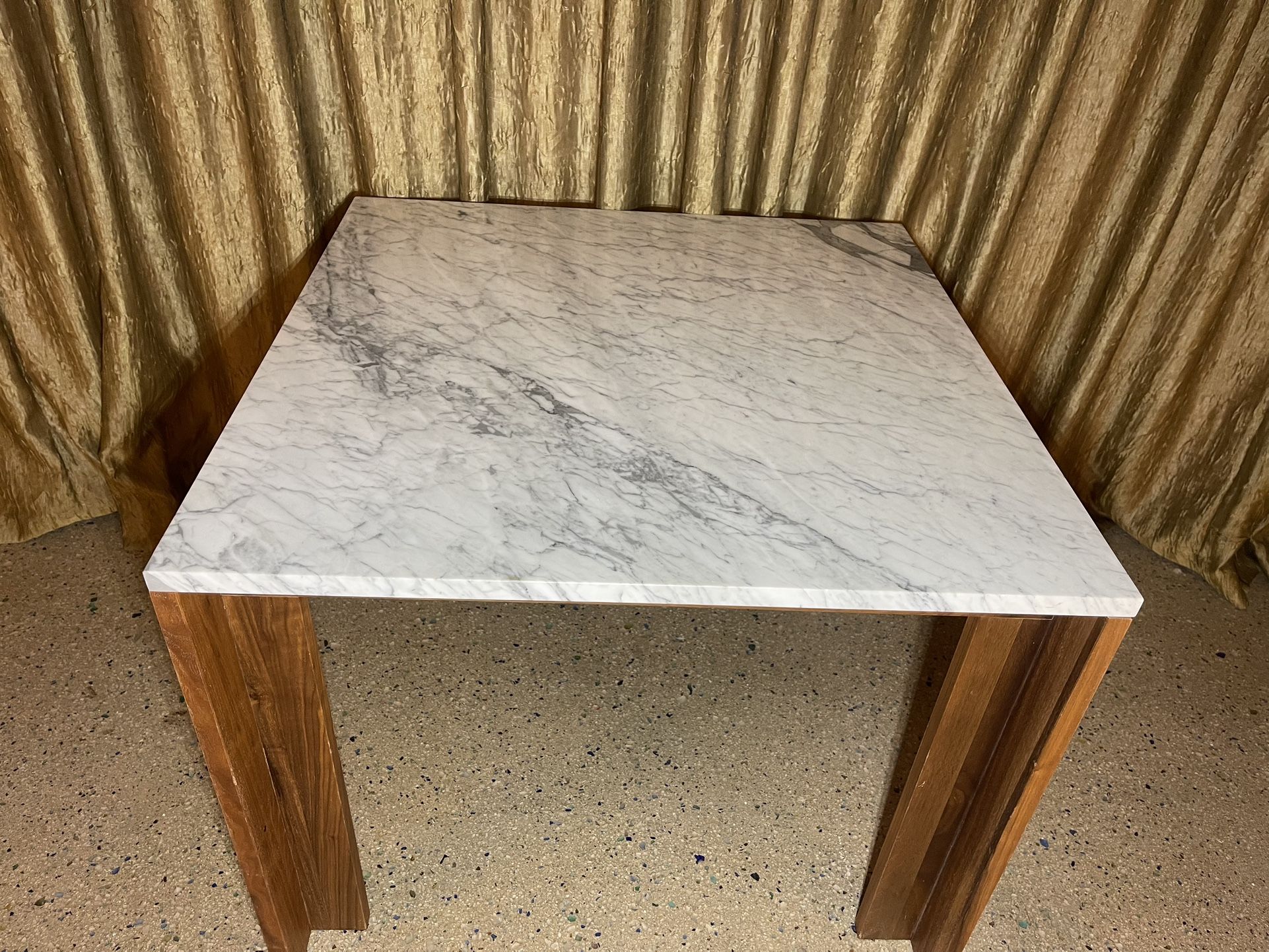Marble/Walnut Dining Table 3ft x 3ft (like new)