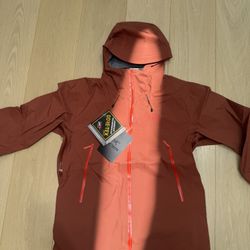 Arc’teryx Beta SL Sequoia