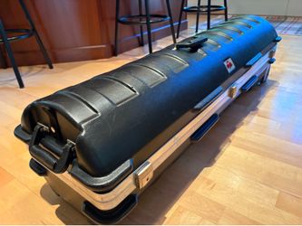 Hard Shell Padded Golf Travel Case on Wheels