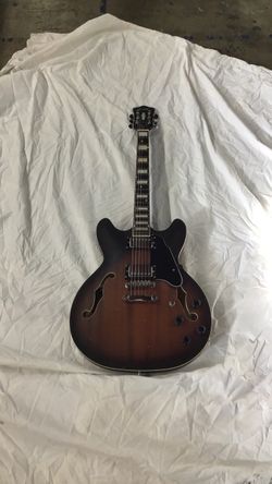 Guitar Grotesque