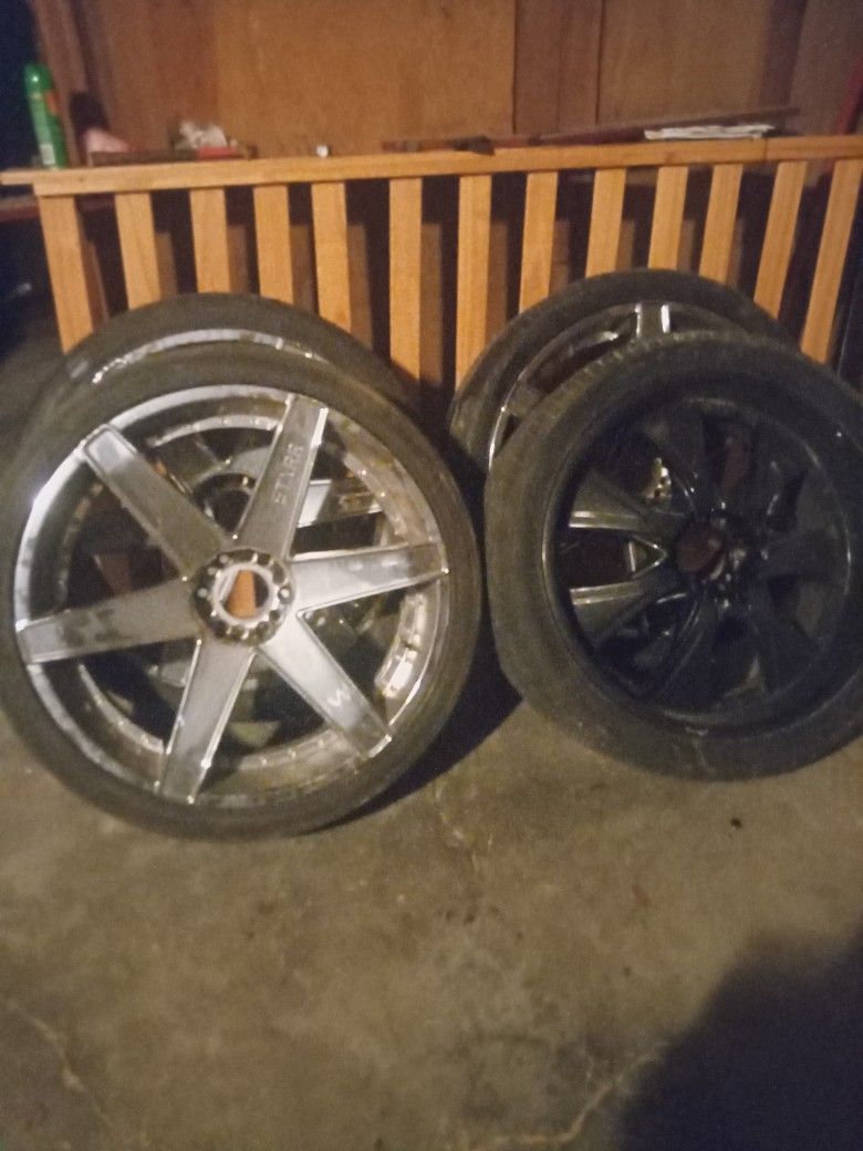 3, 26 Inch Rims And 1, 24 Inch Great Condition 