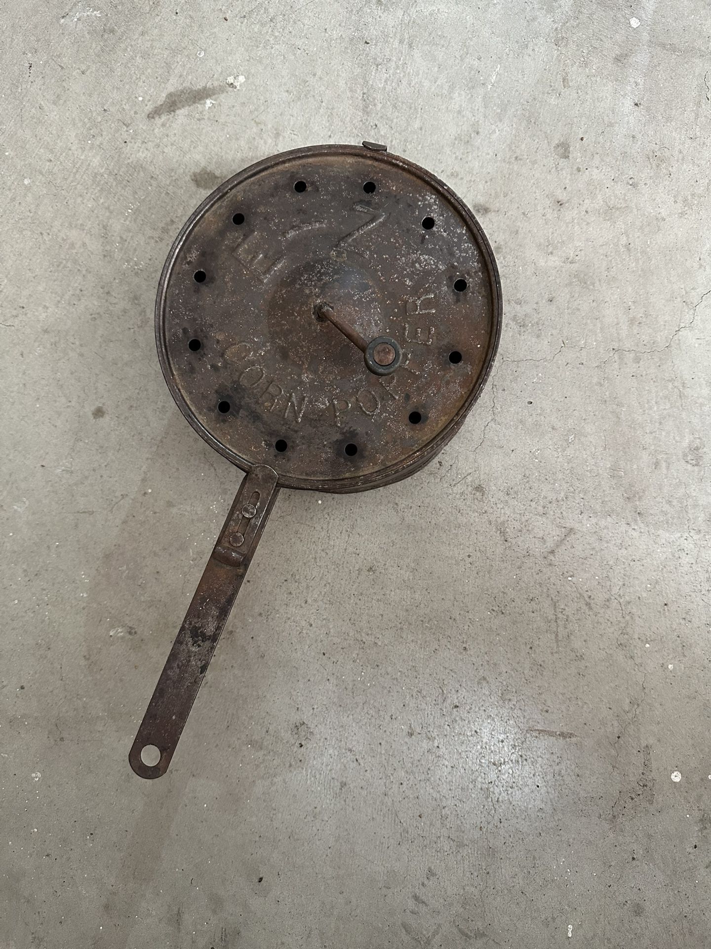Vintage E-Z Corn Popper