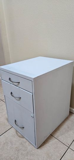 Metal File Cabinet 3 Drawers