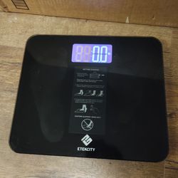 Etekcity Digital Body Weight Scale – Black (MSRP: $30)