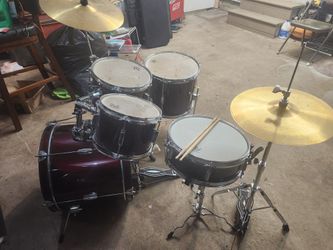 Rogue Junior 5 Piece Drum Set