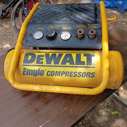DeWalt Compressor 