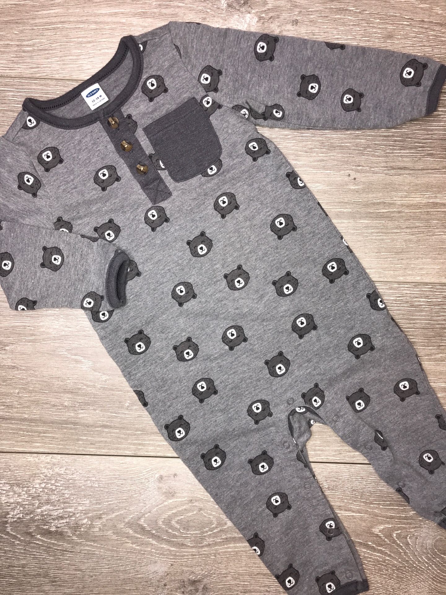 Baby Boy Clothing Old Navy 12-18 Months $4 (Pending Pickup)