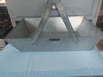 METAL BASKET