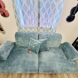 Kittles 88 x 39 Blue Convertible Couch Sofa bed