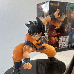 Goku Figure