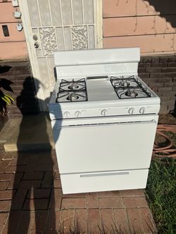 White stove