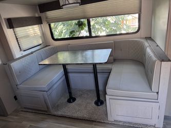 RV Dinette Booth/Table