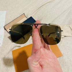 Louis Vuitton Gold Sunglasses - Rare and Excellent Conditon 