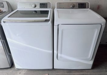 SAMSUNG. WASHER AND GAS DRYER