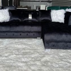 Sectional Black Velvet 