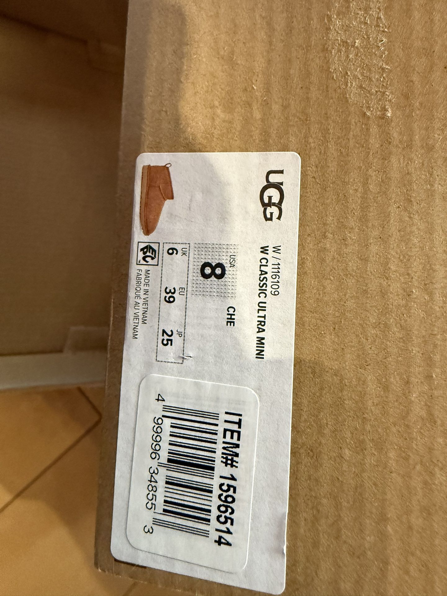 Brand New UGG 