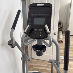 Precor EFX 425 Elliptical 
