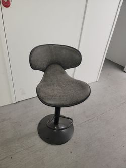 Single adjustable Height Barstool