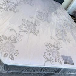 Deluxe Brand Queen Size Set 