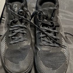 Kyrie Irving Flytrap V