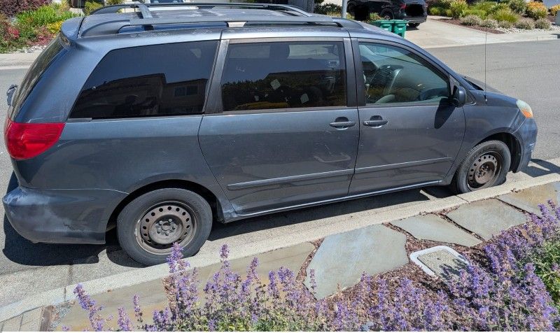 2006 Toyota Sienna