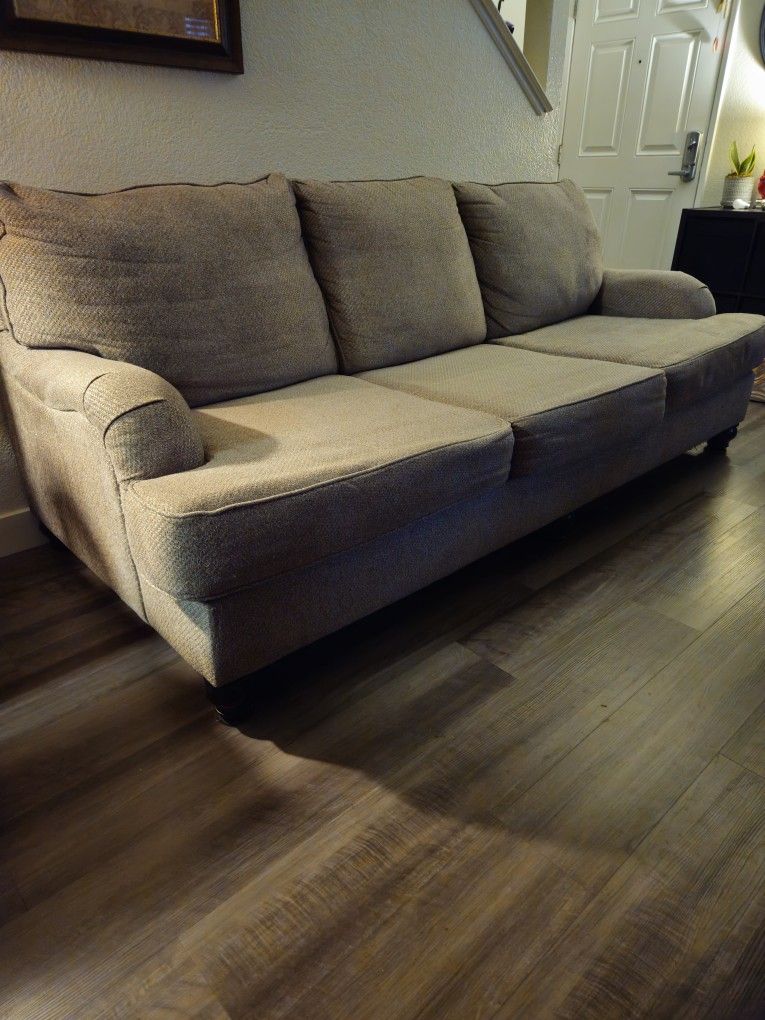 Couch Sofa Set *Zero Stains*