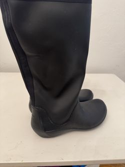 Crocs Women’s Rain Boots Size 8 