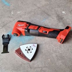 Milwaukee Multitool