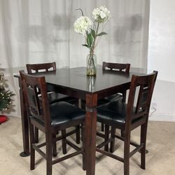 Counter Height Dining Table With 4 Chairs / Comedor De Mesa Alta Y 4 Sillas 