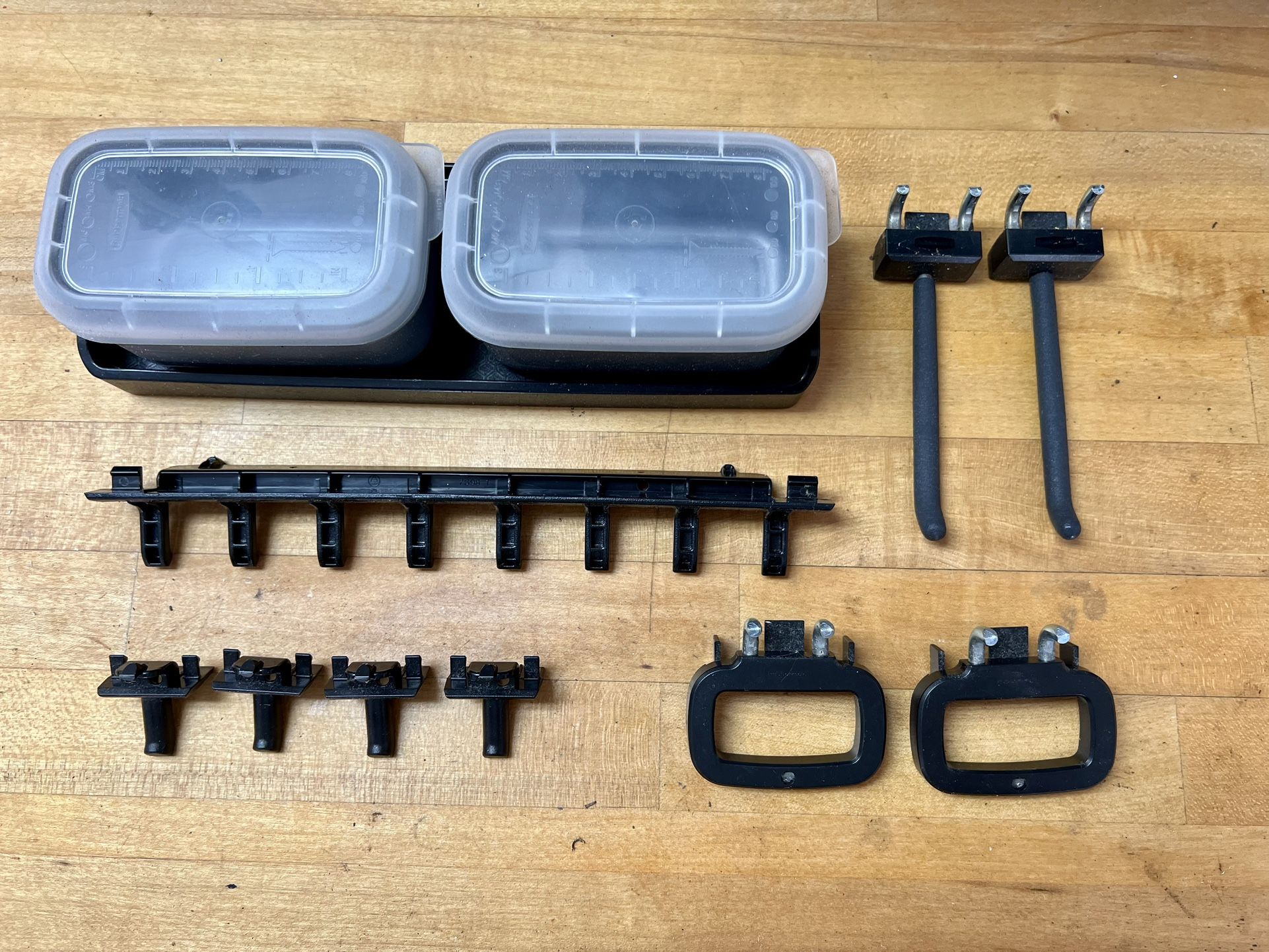 Rubbermaid Fasttrack Hangers And Storage