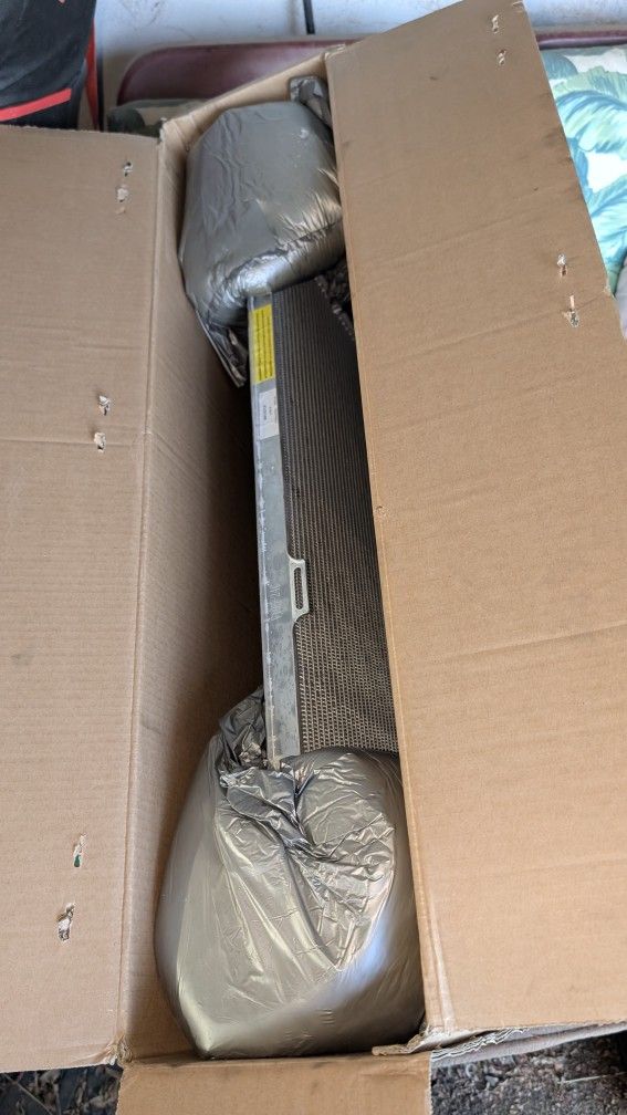 Radiator 2013 Mercedes E350