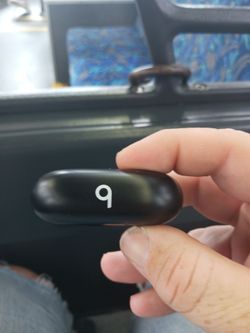 Beats solo buds black like new