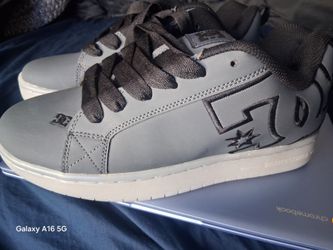 Men's  DC shoes
