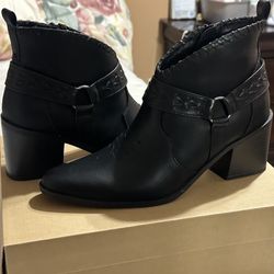 Women Boots