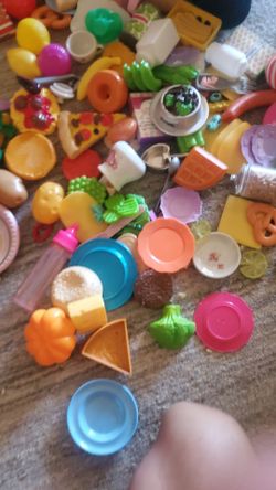 Doll food