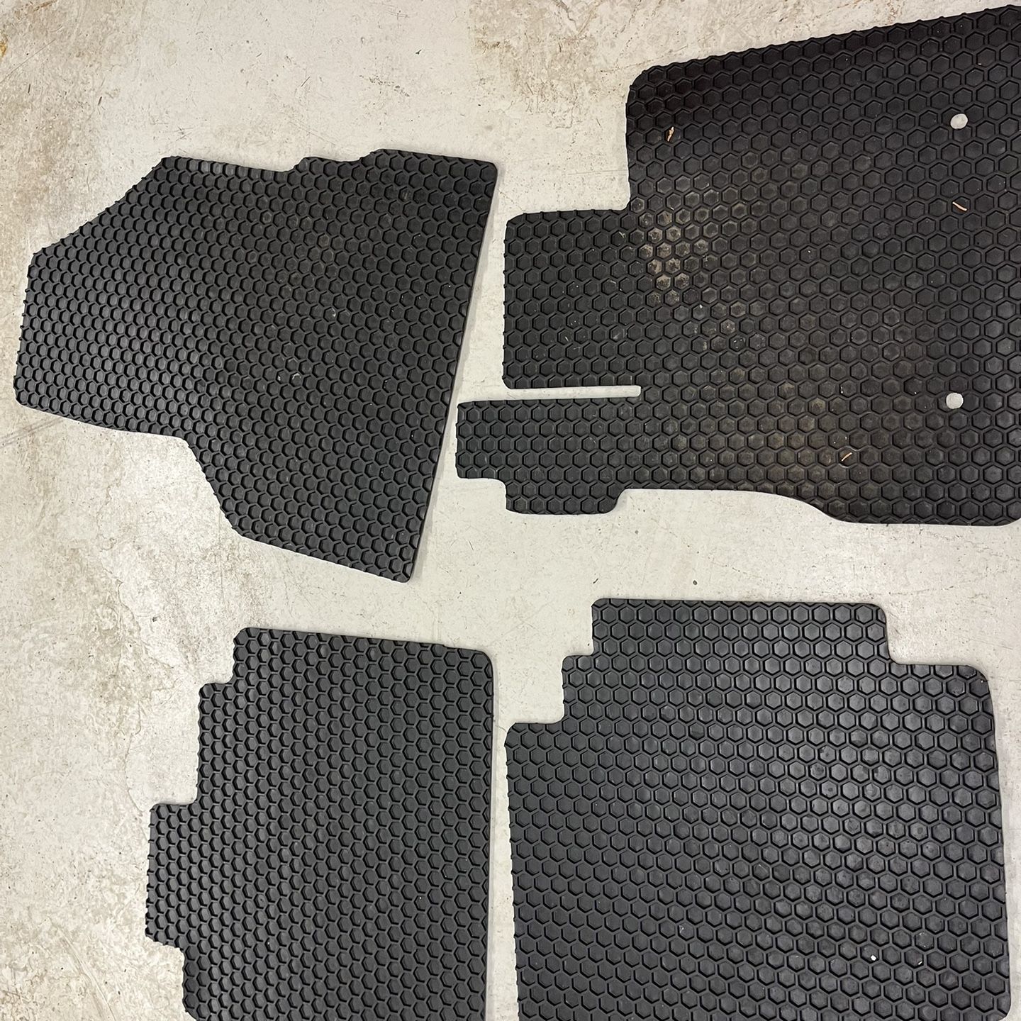 Custom Cargo And Floor Mats 